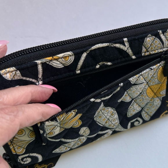 Vera Bradley -Wallet/Wristlet -Black with Design in White and Gold - Gently Used - Picture 7 of 12